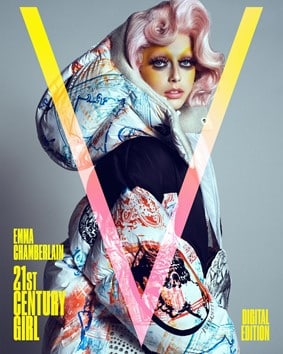 Ein Cover eines Magazins mit einem Model.