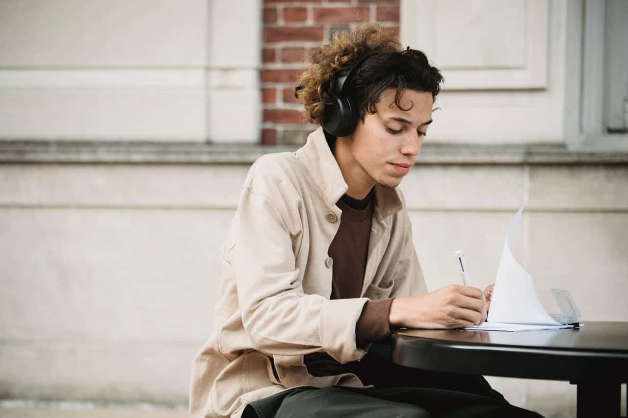 pexels-armin-rimoldi-5553632